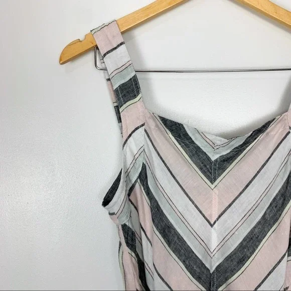 Vince Camuto Pastel Striped 100% Linen Cropped Wide Leg Jumpsuit Size Medium - Picture 3 of 15
